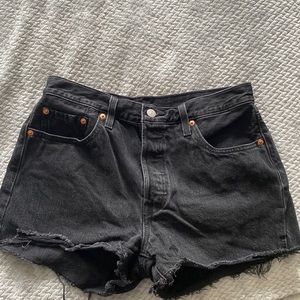 Levi’s 501 black shorts
